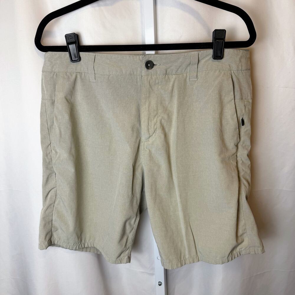 Vuori Aim Short V368 Men’s Khaki Performance Golf Shorts 8″ Inseam Athleisure 38